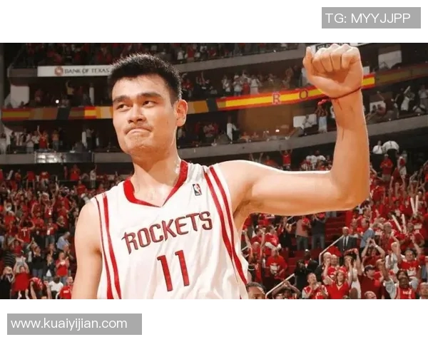 罗伊与姚明的NBA传奇对决:两位巨星的巅峰时刻与篮球梦想 罗伊与姚明的NBA传奇对决:两位巨星的巅峰时刻与篮球梦想