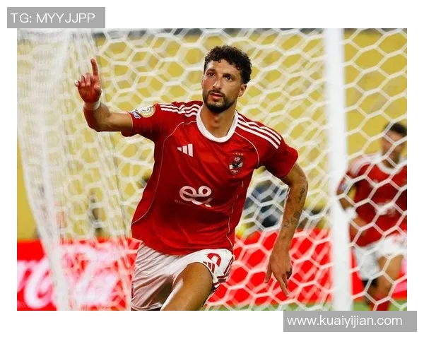 探寻29号背后的故事这位足球明星的传奇人生与成就 探寻29号背后的故事这位足球明星的传奇人生与成就