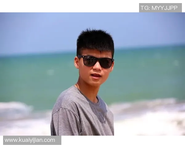 李相赫与足球明星的传奇故事与梦想追逐之旅 李相赫与足球明星的传奇故事与梦想追逐之旅