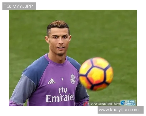 烫头发的足球明星们如何通过造型提升个人魅力与场上表现