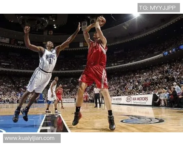 篮球明星43的辉煌历程与成就分析，探讨其对篮球运动的影响与未来发展方向