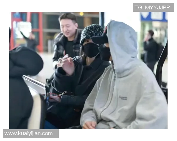 老奶奶意外邂逅篮球明星展开温馨友谊的感人故事